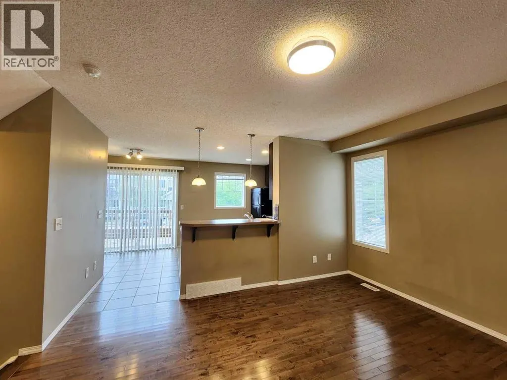 29 Country Village Gate NE