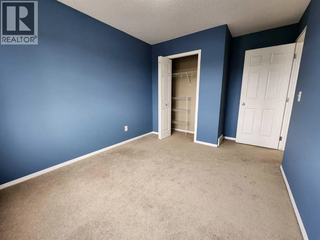 29 Country Village Gate NE