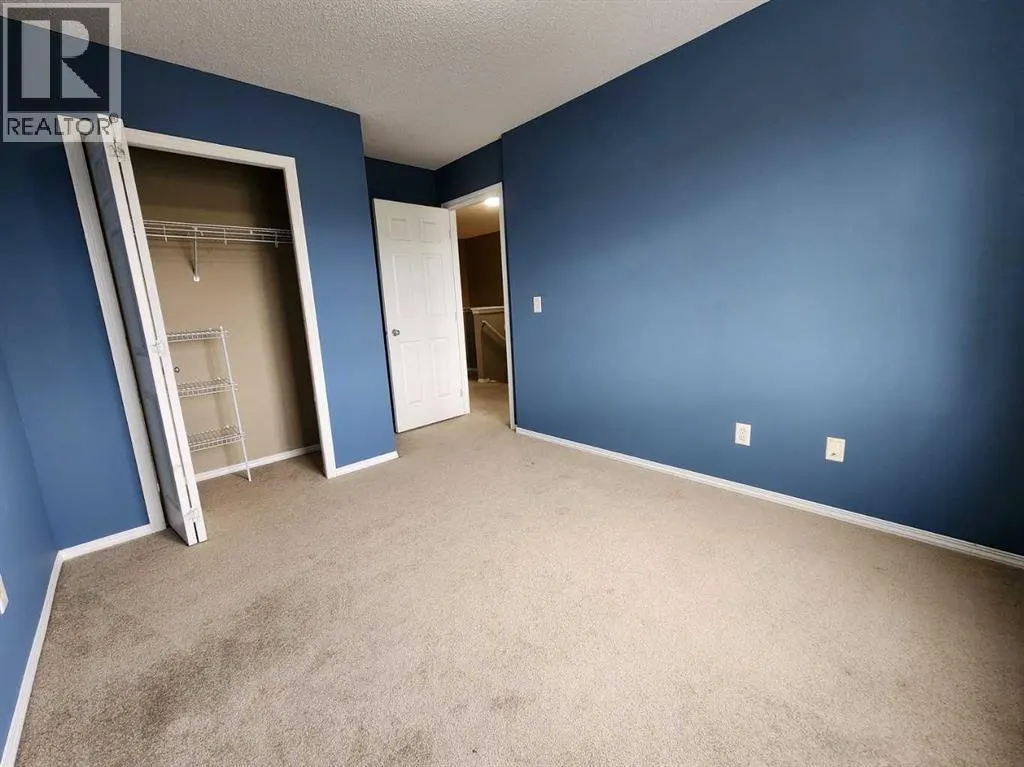 29 Country Village Gate NE