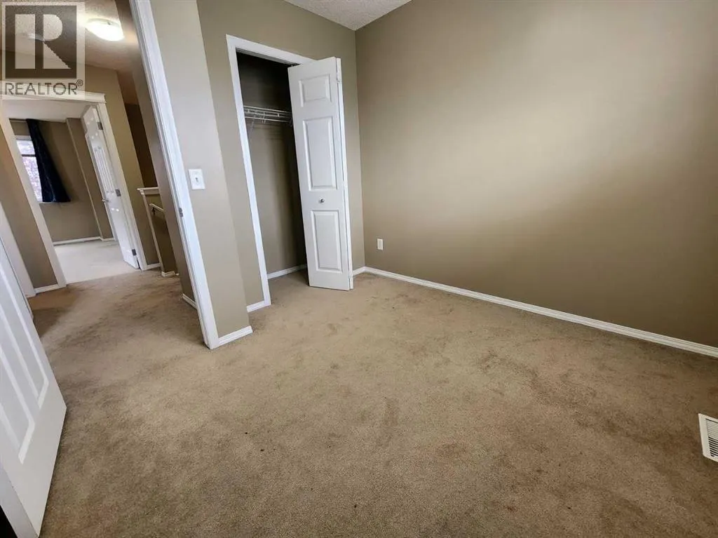 29 Country Village Gate NE