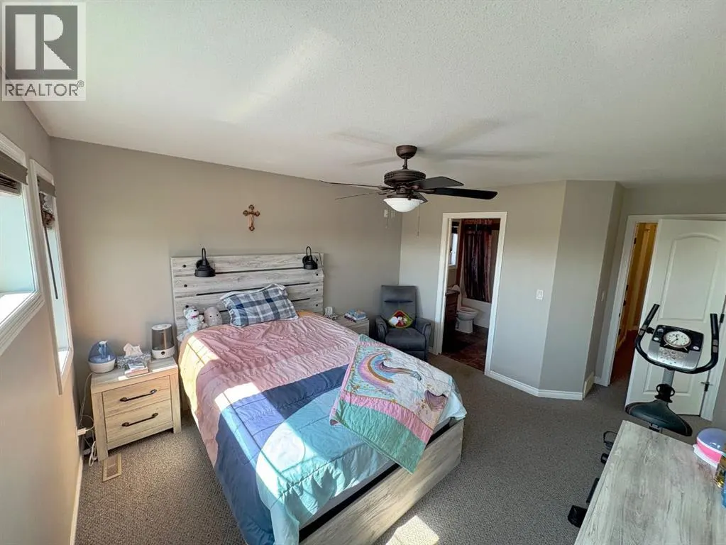 238 Viscount Drive SE