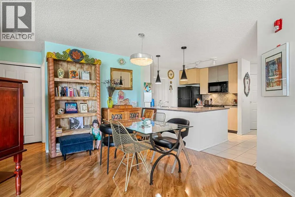 306, 25 Richard Place SW