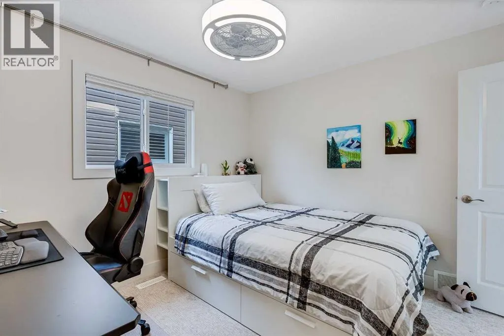4 Legacy Court SE