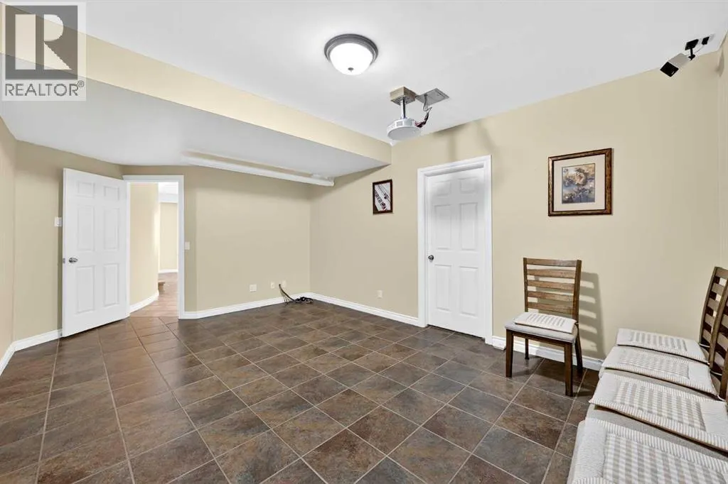 7 Signal Hill Terrace SW