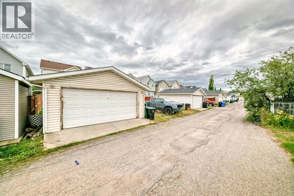 66 Prestwick Way SE