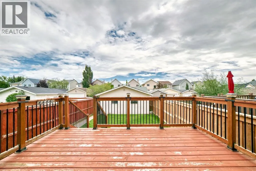 66 Prestwick Way SE
