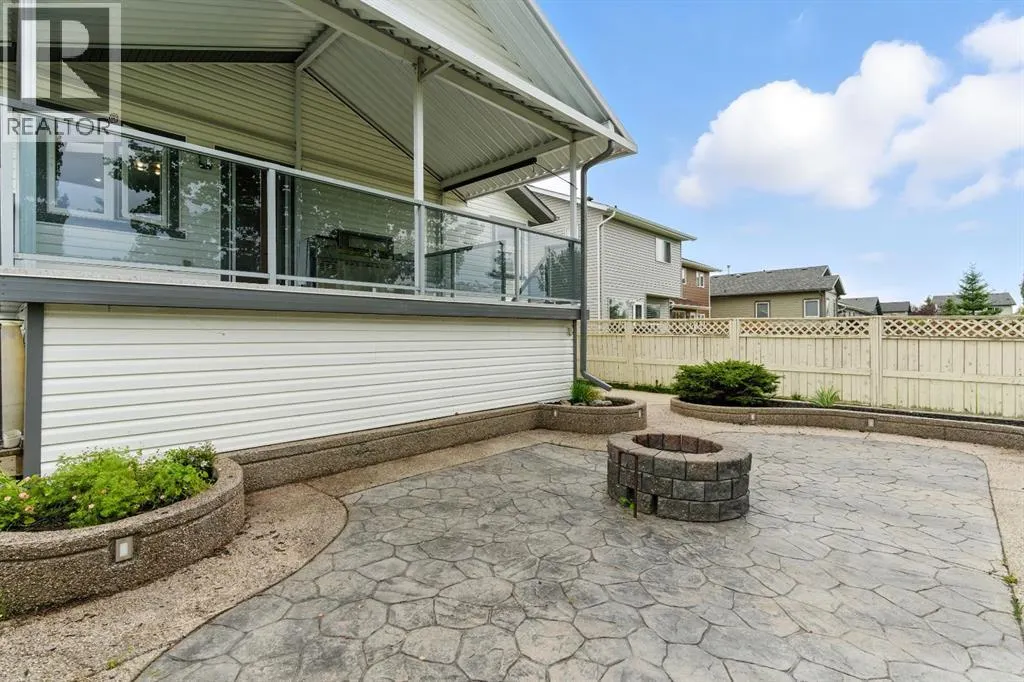 18 Springs Crescent SE