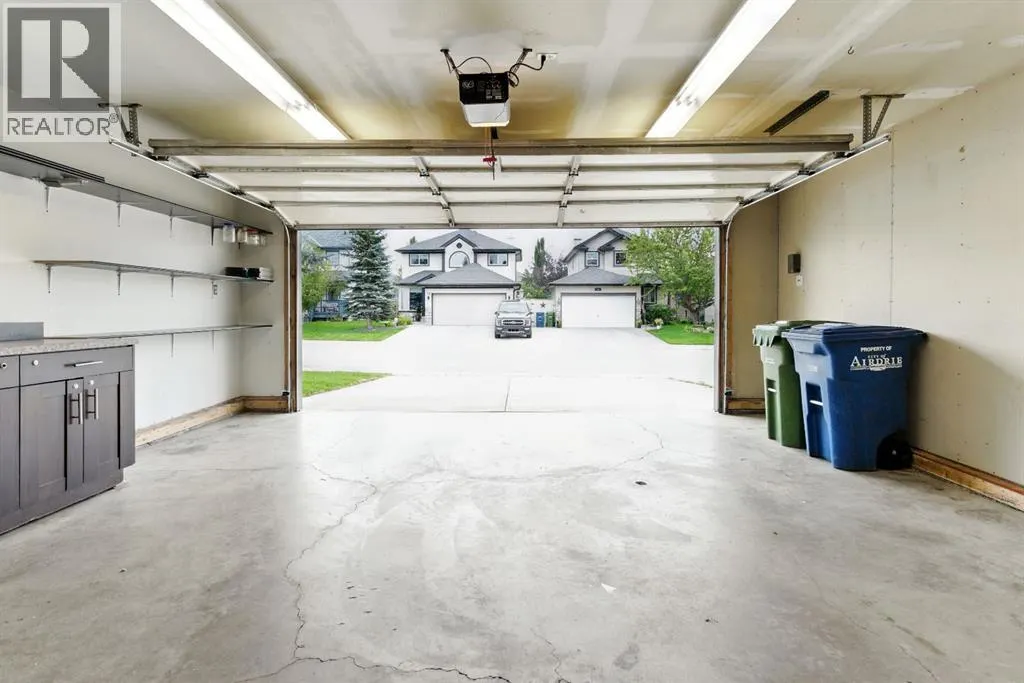 18 Springs Crescent SE