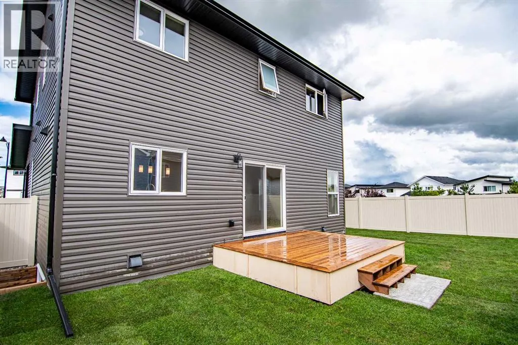 39 Eaton Crescent