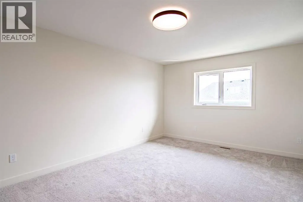 39 Eaton Crescent