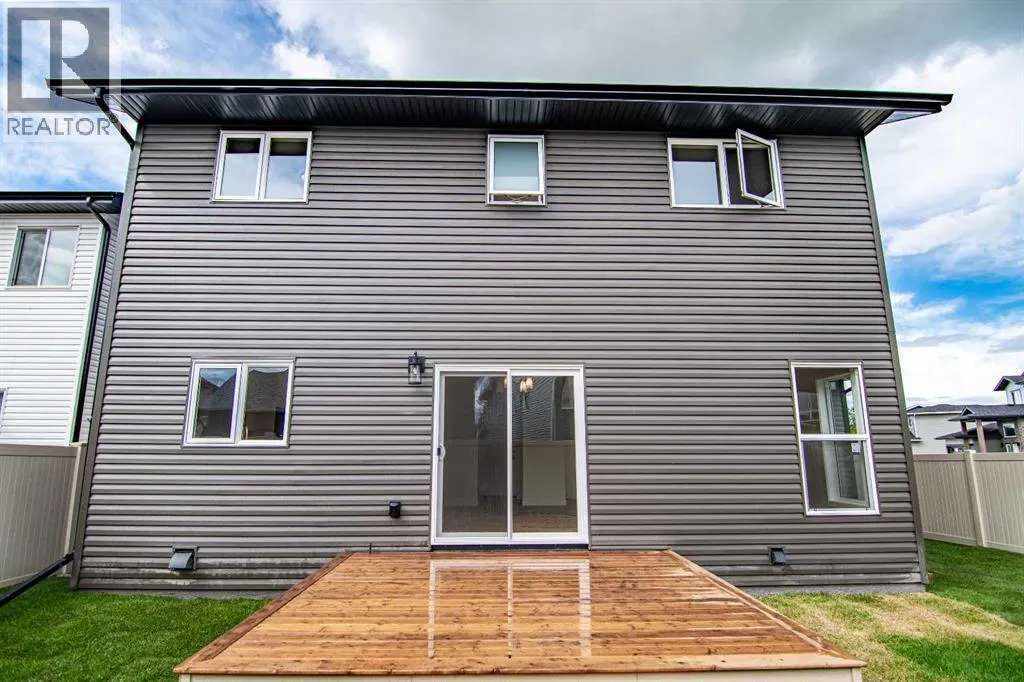 39 Eaton Crescent
