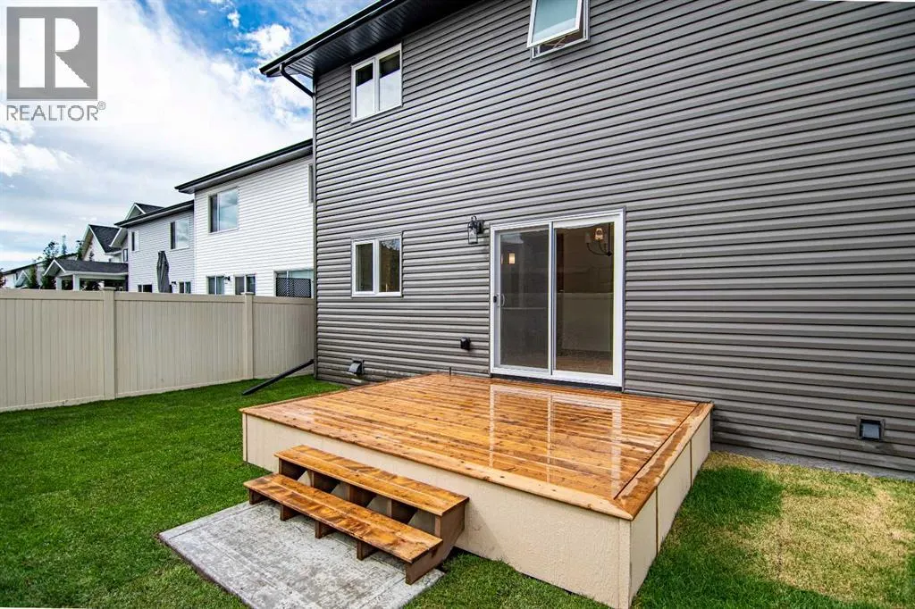 39 Eaton Crescent