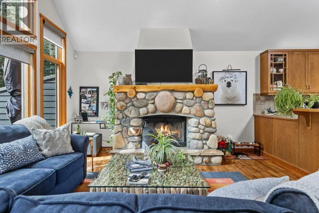 1121 Lawrence Grassi Ridge