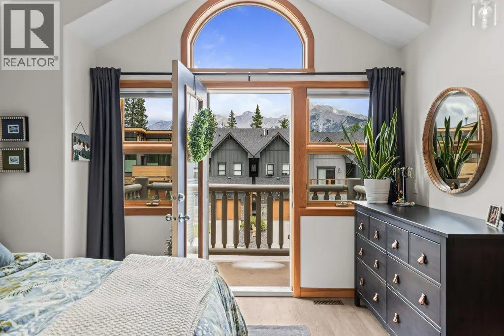 1121 Lawrence Grassi Ridge