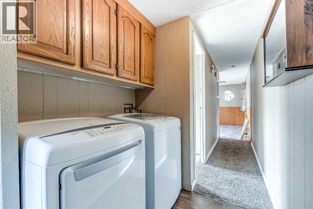 19, 2460 Southview Drive SE