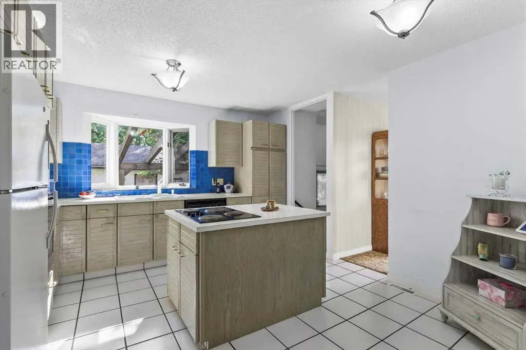 3043 Cedar Ridge Drive SW