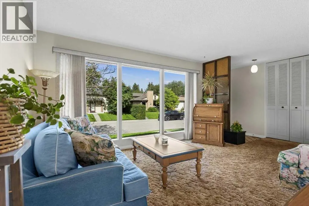 3043 Cedar Ridge Drive SW