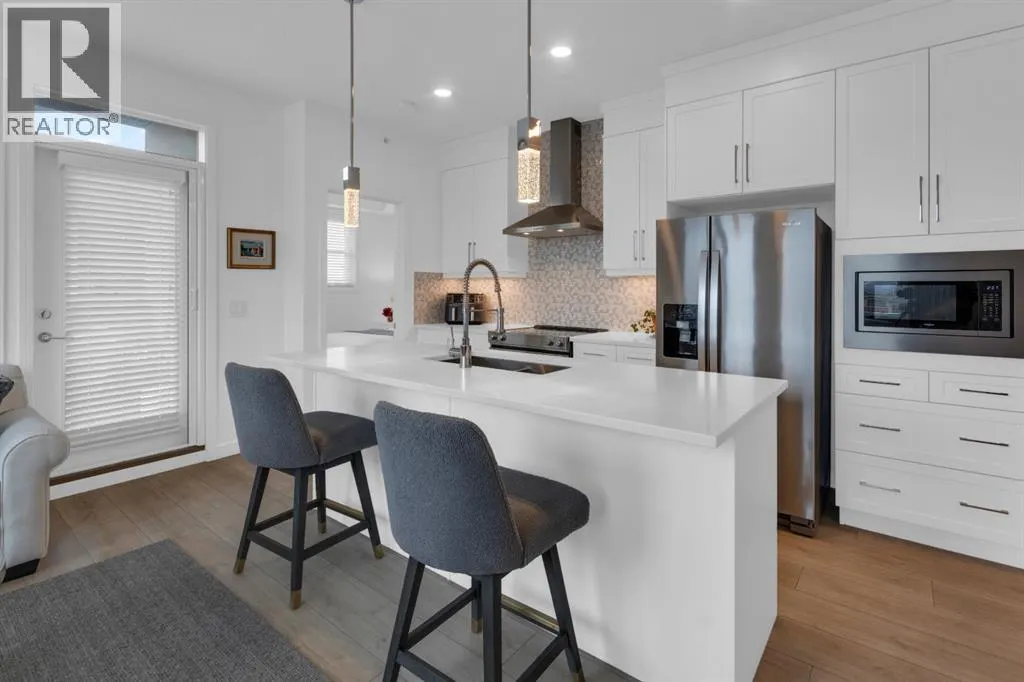 2401, 80 Greenbriar Place NW