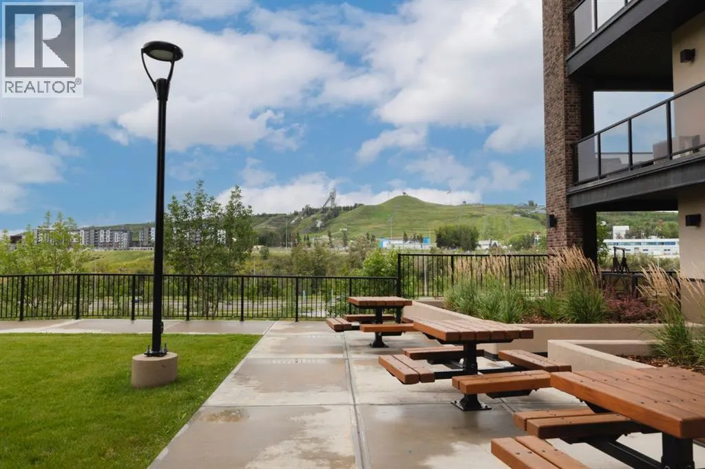 2401, 80 Greenbriar Place NW