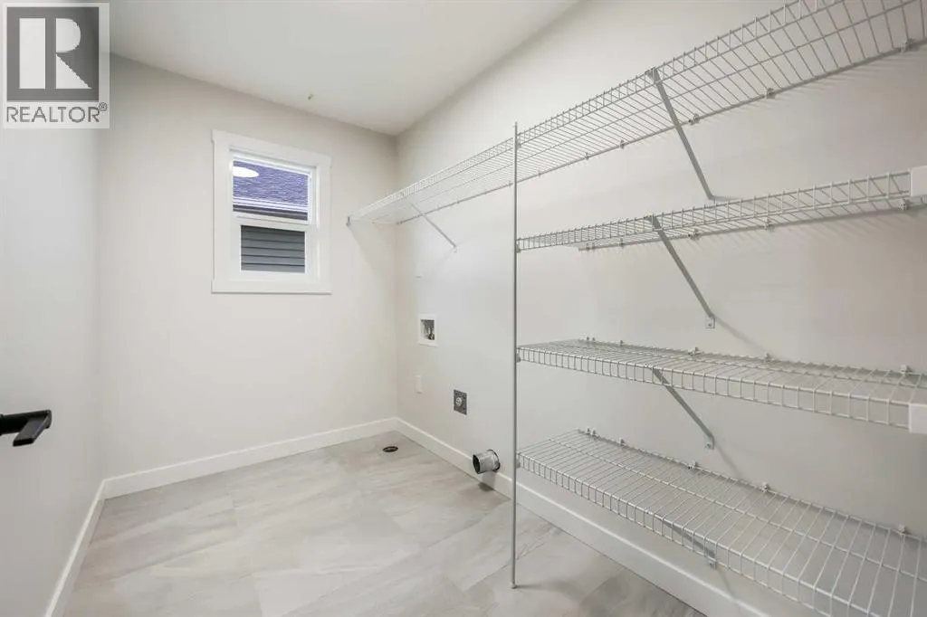 533 Baywater Manor SW
