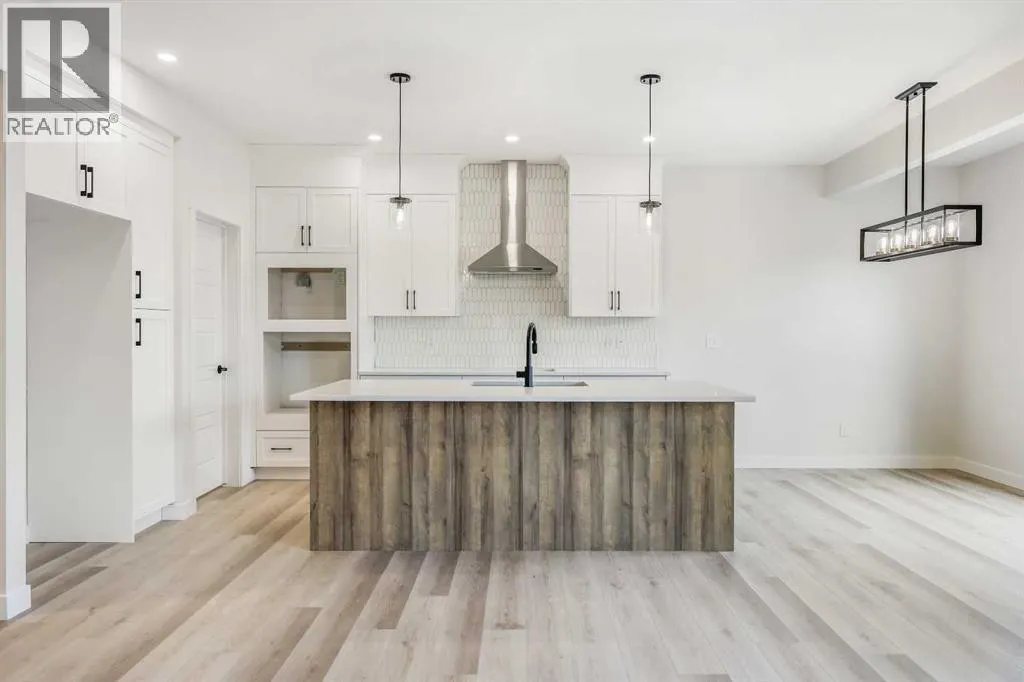 533 Baywater Manor SW
