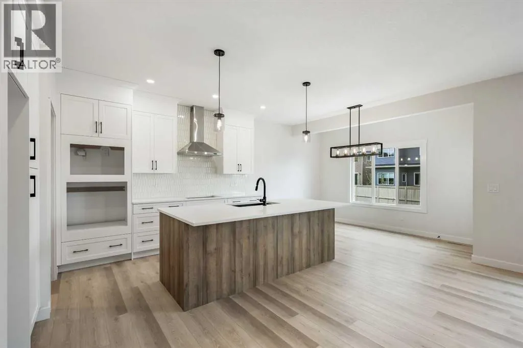 533 Baywater Manor SW