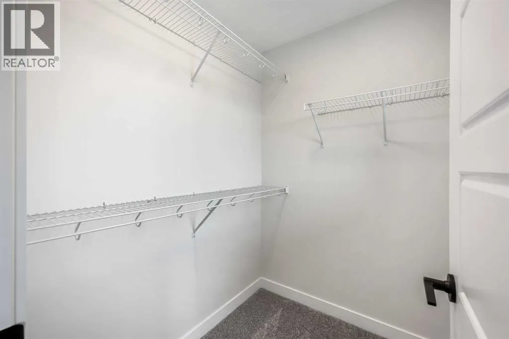 533 Baywater Manor SW