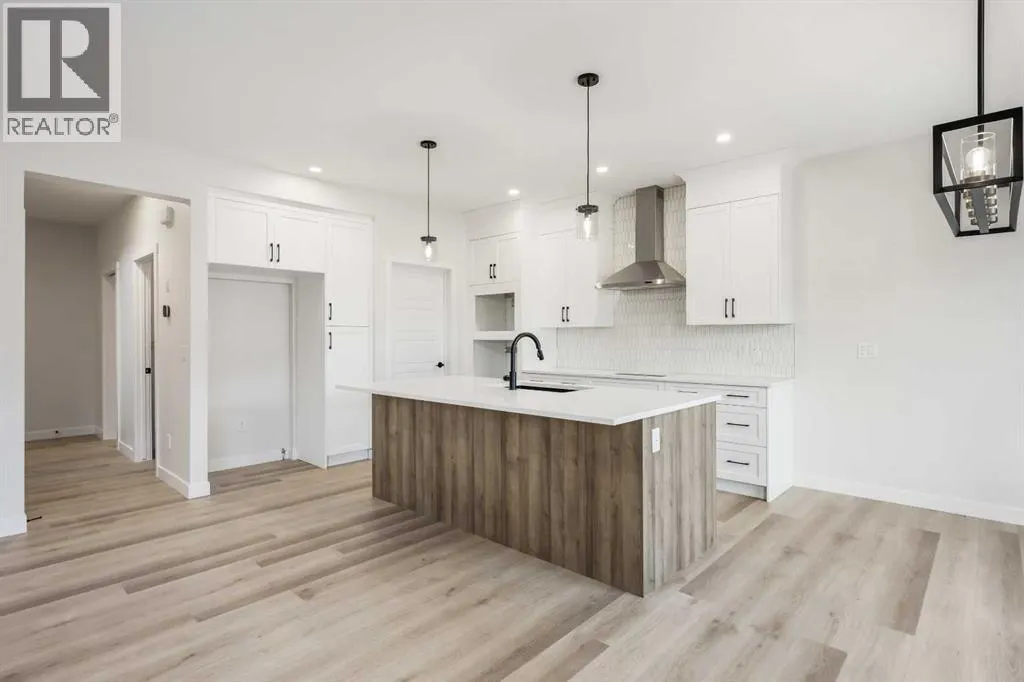 533 Baywater Manor SW