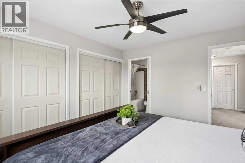21, 102 Canoe Square SW