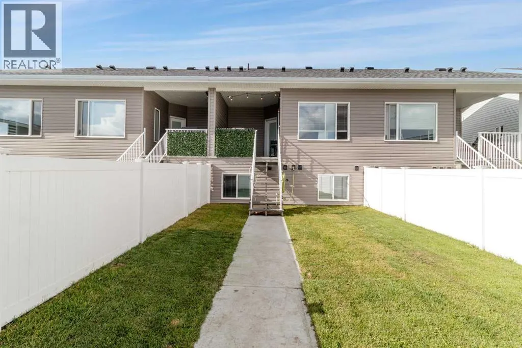 75 Ellington Crescent