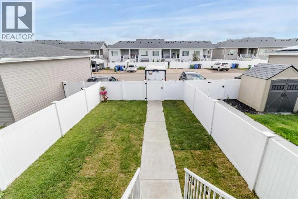 75 Ellington Crescent