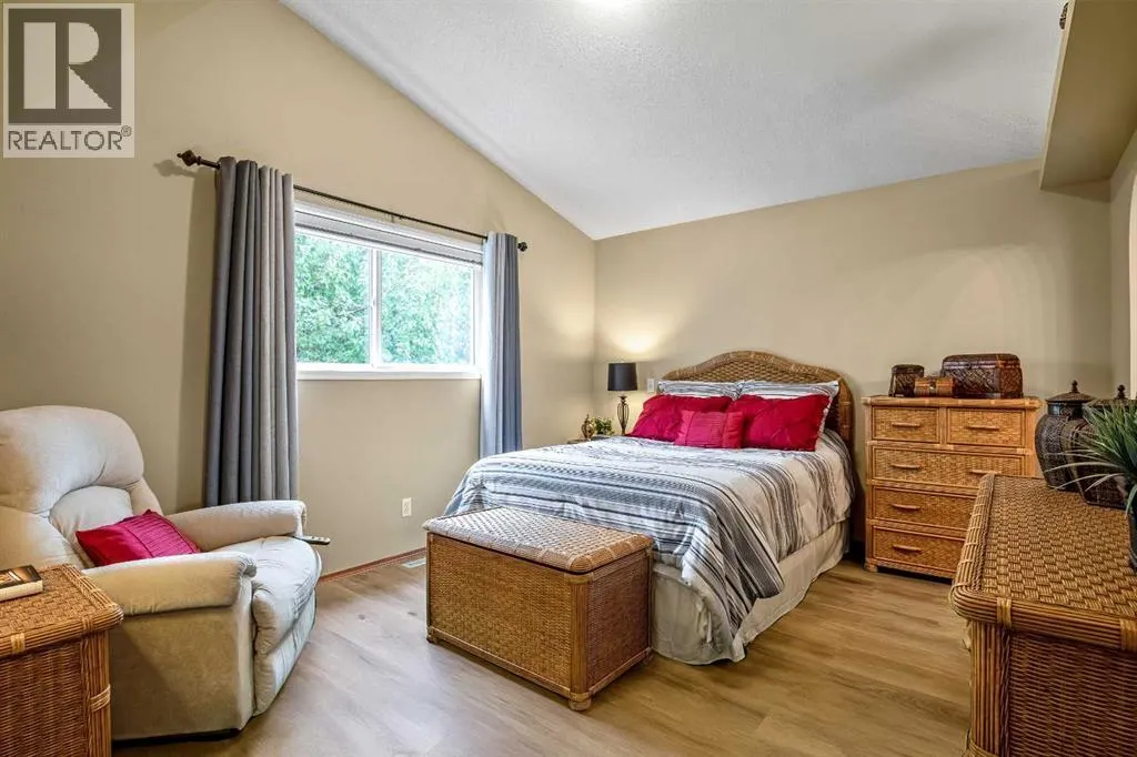25 Country Hills Gate NW