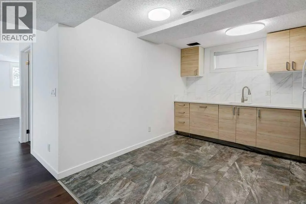 3105 A & B, 3017 A & B 38 Street SW
