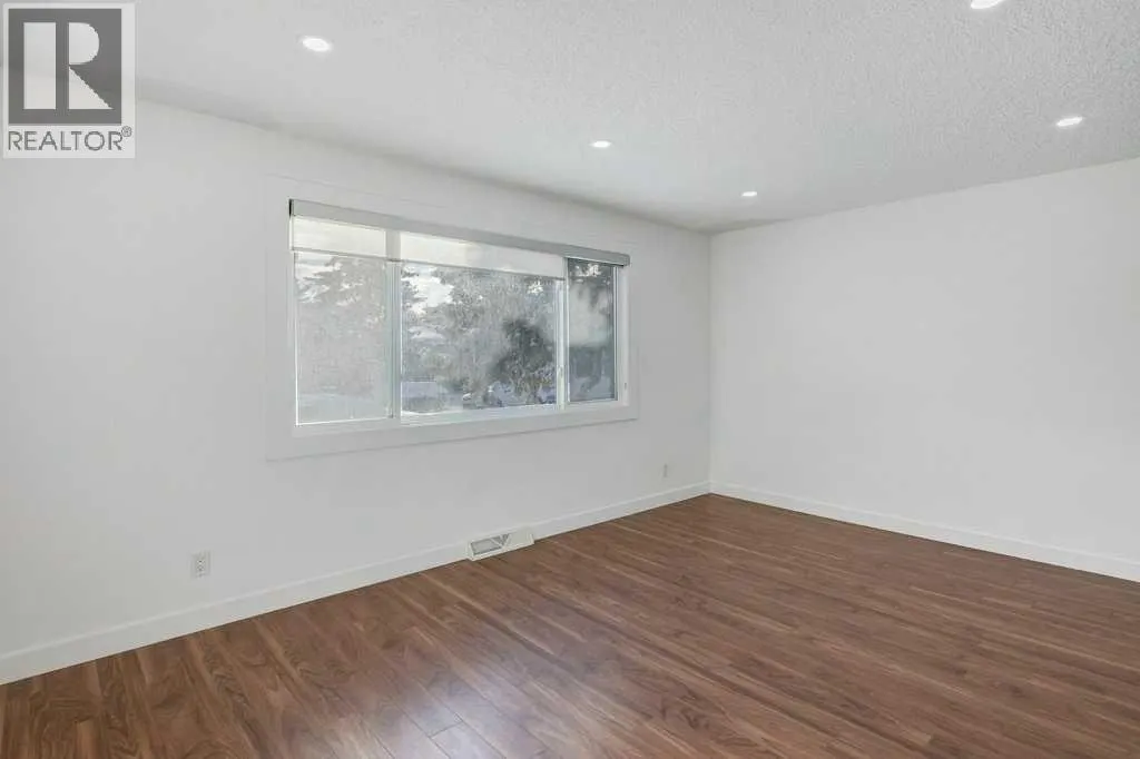 3105 A & B, 3017 A & B 38 Street SW