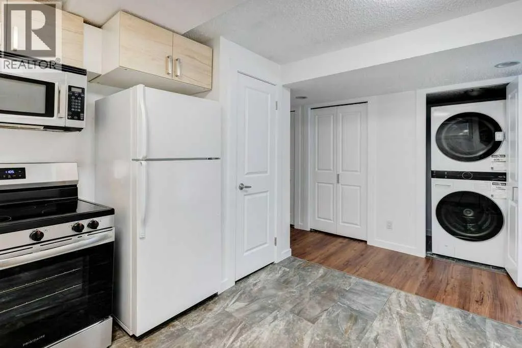 3105 A & B, 3017 A & B 38 Street SW