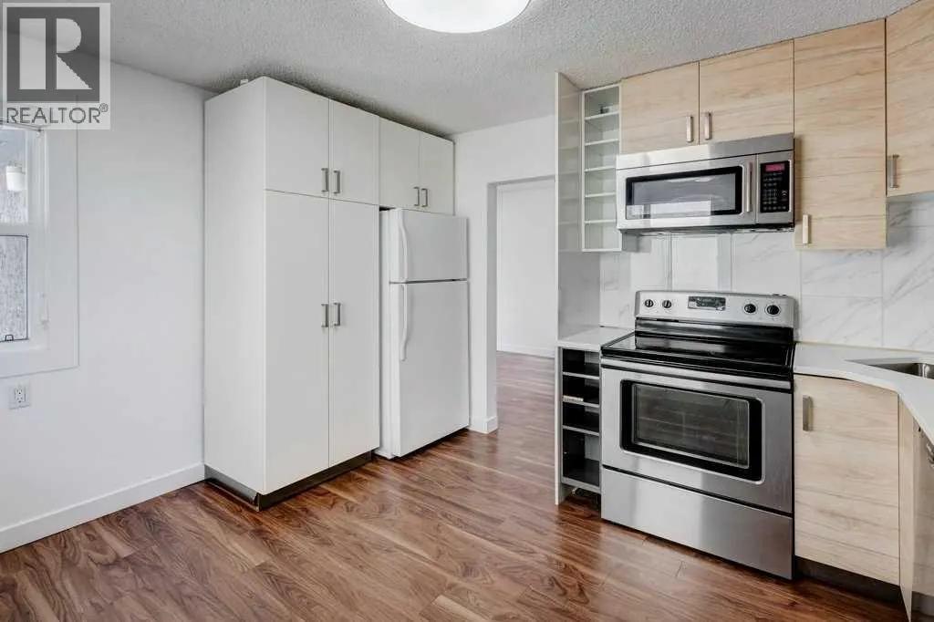 3105 A & B, 3017 A & B 38 Street SW