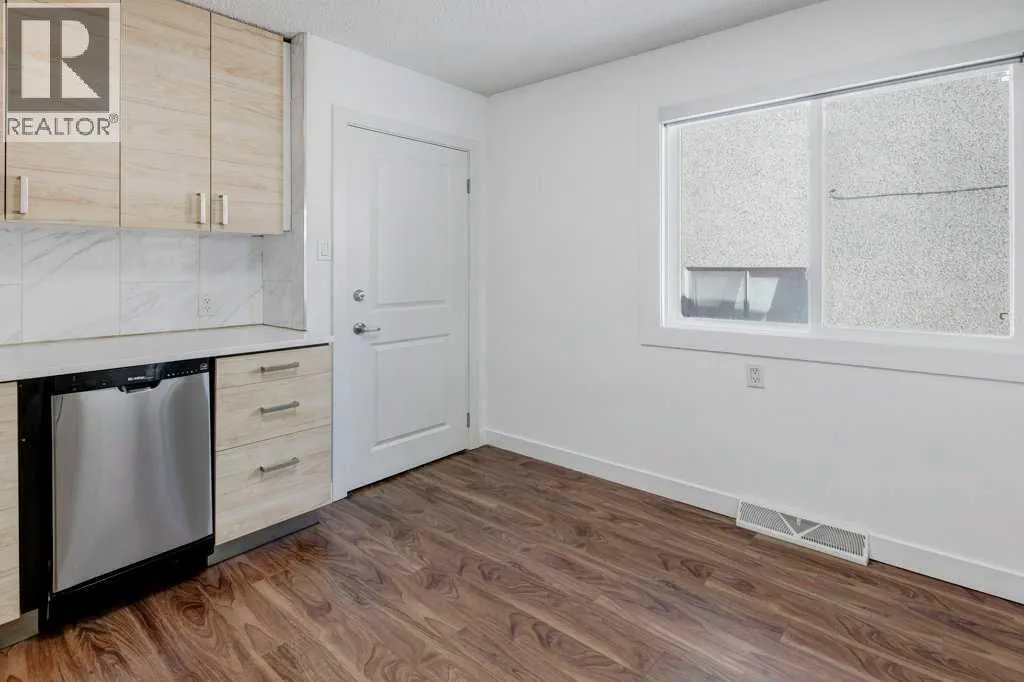 3105 A & B, 3017 A & B 38 Street SW