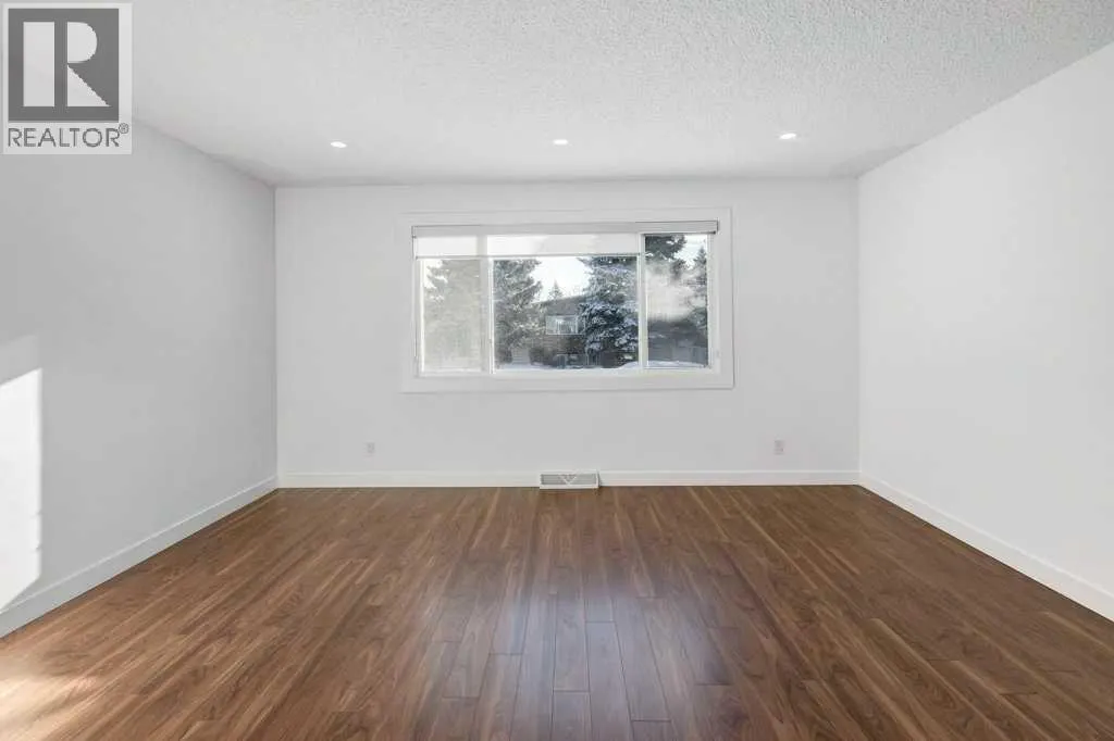 3105 A & B, 3017 A & B 38 Street SW