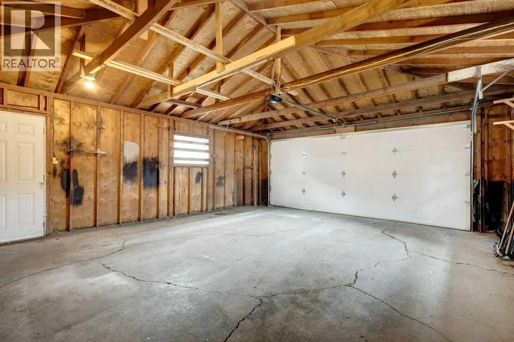 3105 A & B, 3017 A & B 38 Street SW