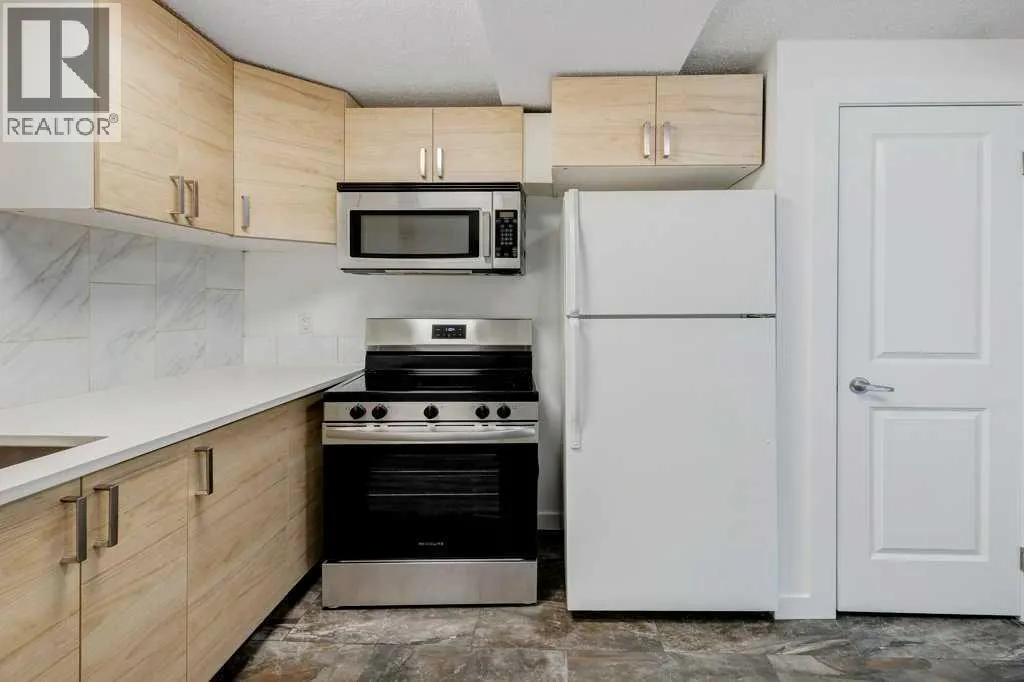 3105 A & B, 3017 A & B 38 Street SW