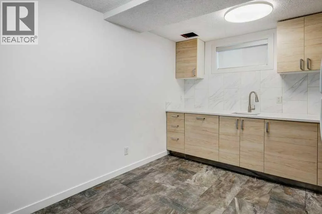 3105 A & B, 3017 A & B 38 Street SW