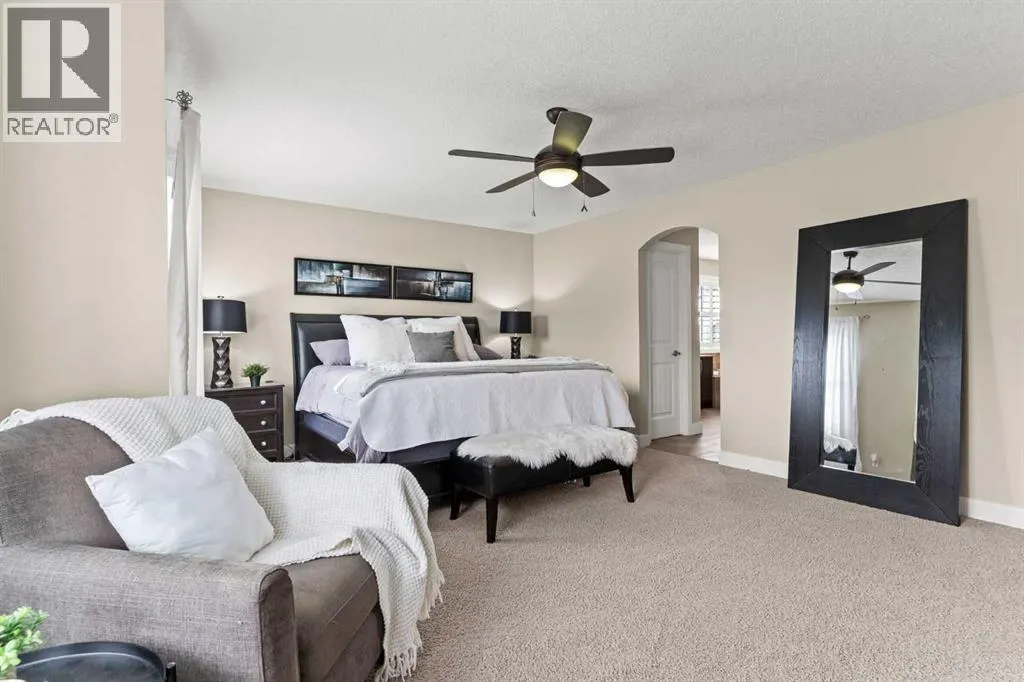 809 Canoe Green SW