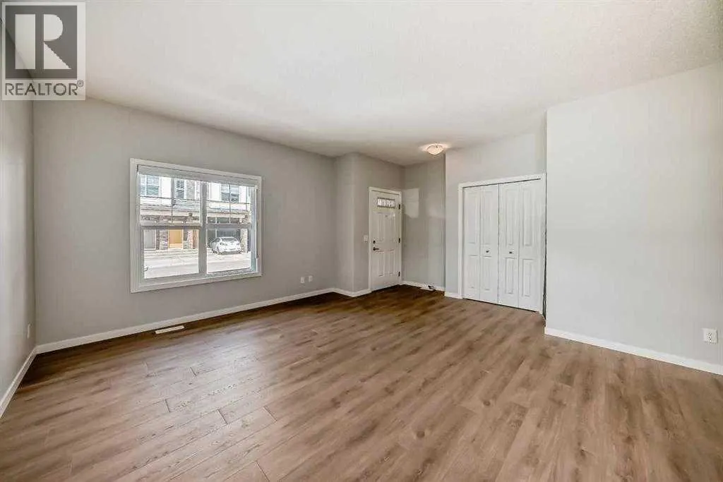 401, 250 Fireside View