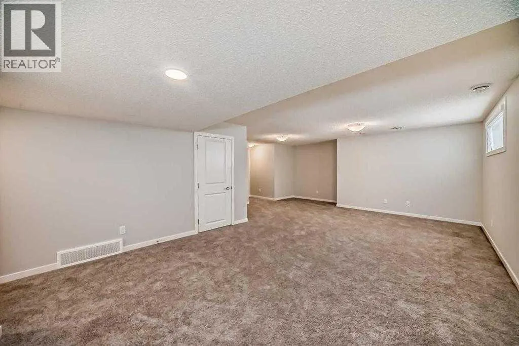 401, 250 Fireside View