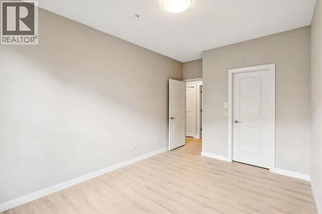 110, 205 Sunset Drive