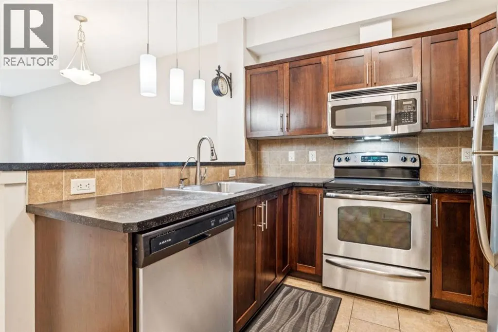 110, 205 Sunset Drive