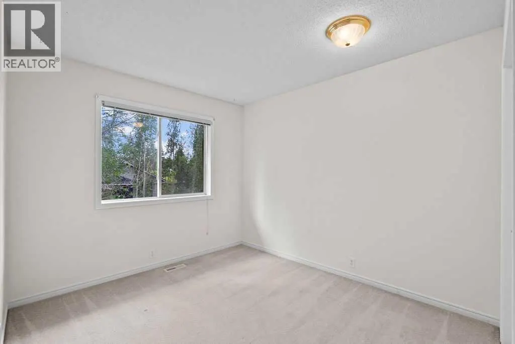 31 Silvergrove Close NW