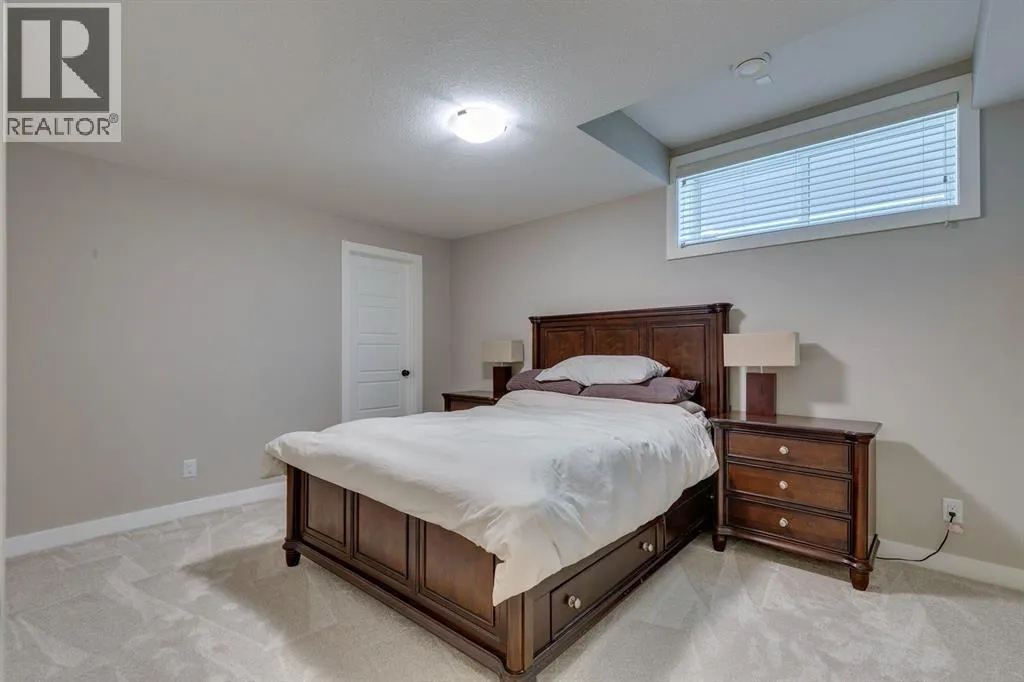 119 Marquis Crescent SE