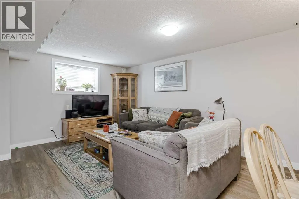 4 Whitefield Close NE