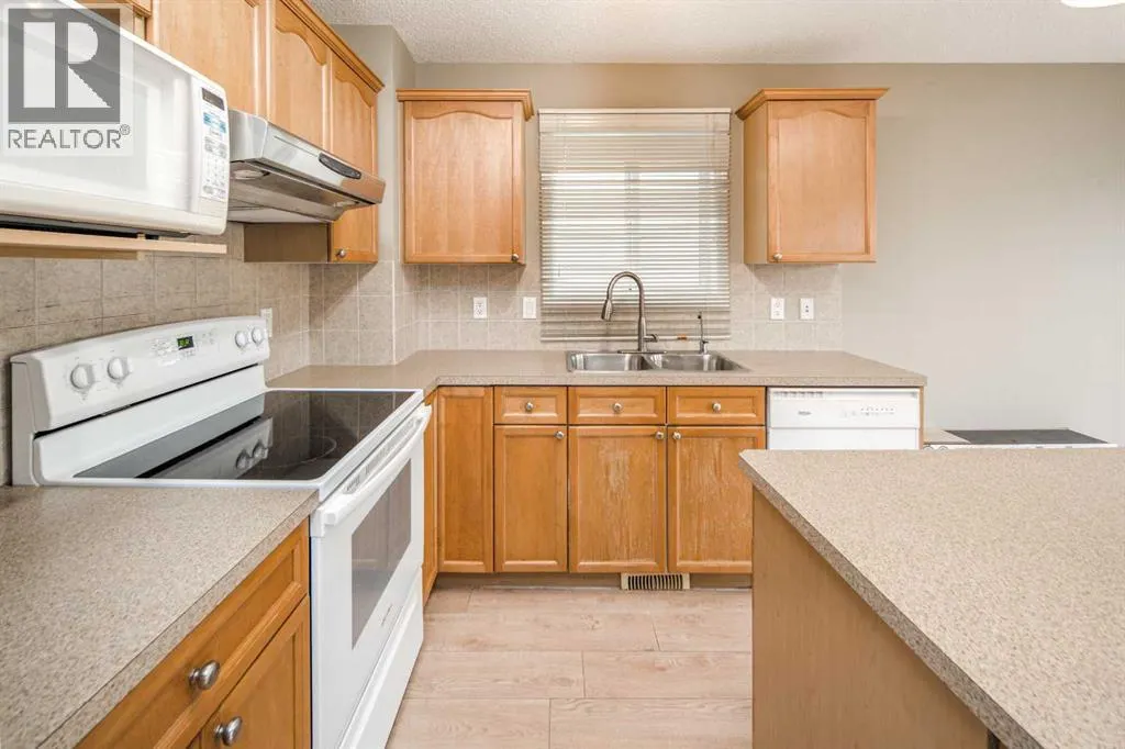 143 Covepark Green NE